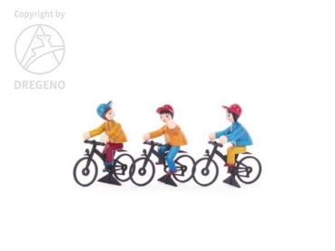 Fahrradfahrer farbig lasiert (3)